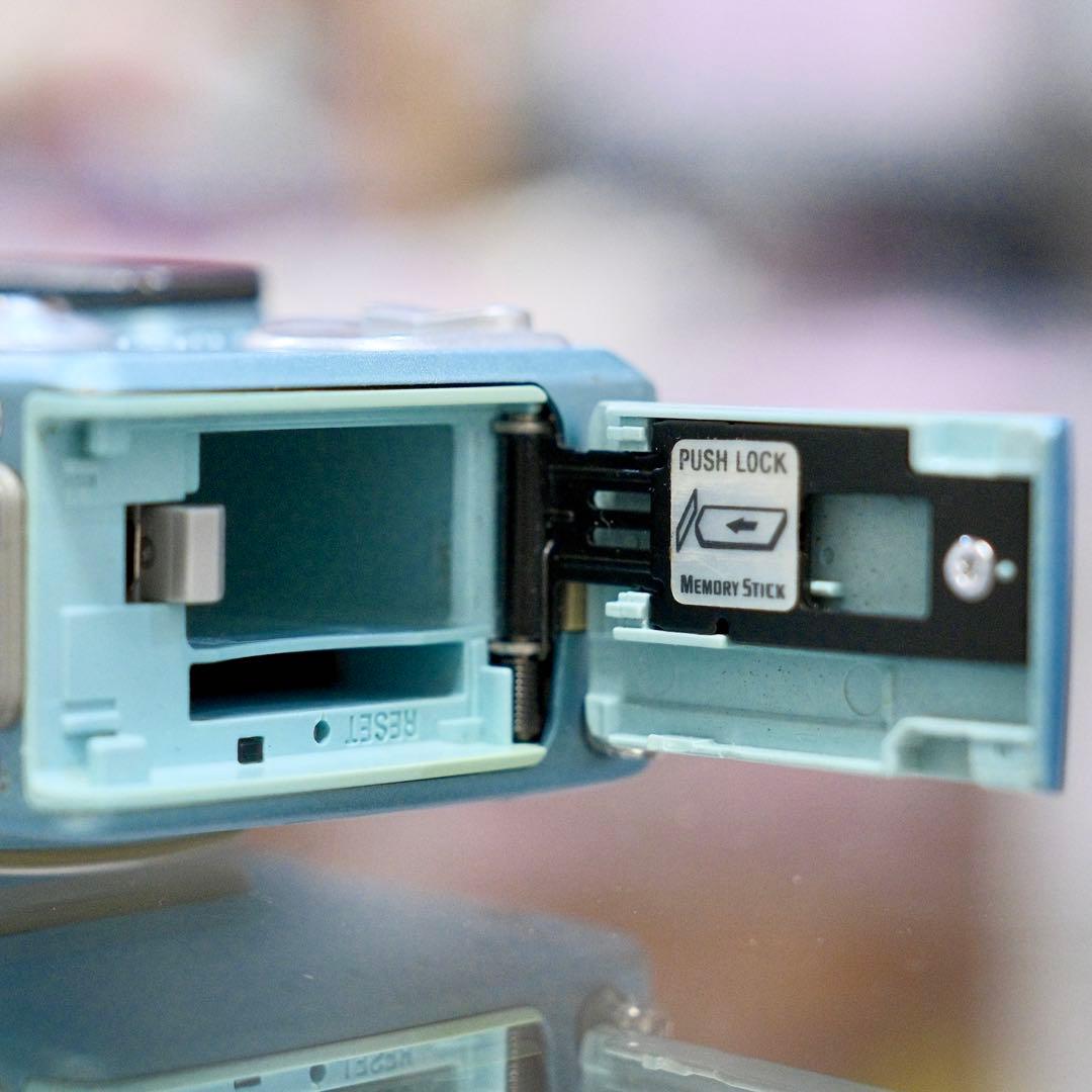 希少 動作品 平成レトロ SONY Cyber−Shot DSC- P2 ブルー