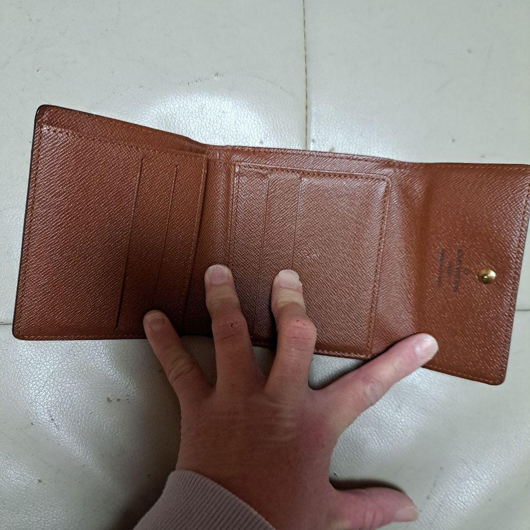 も*♡様 Wフックルイヴィトン財布