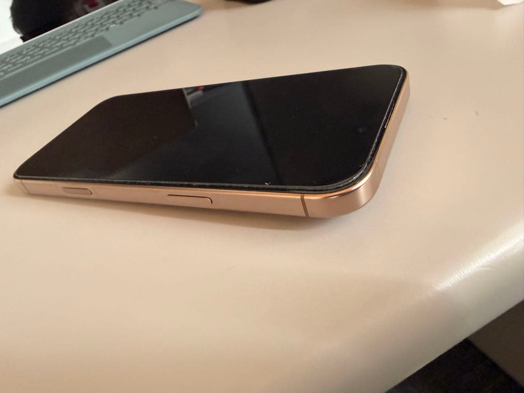 iPhone 16 Pro Max 1TB 美品　デザートチタニウム