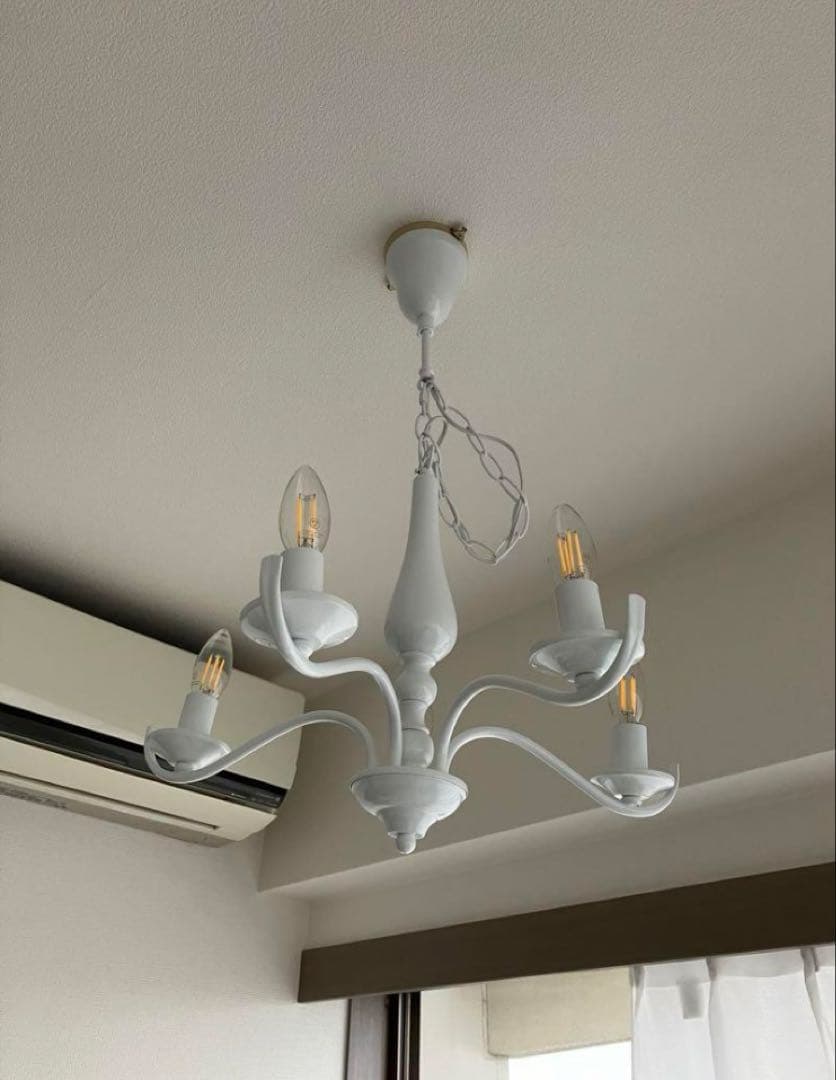 美品　フランフラン　シャンデリア　ホワイト　5灯　LED電球付き