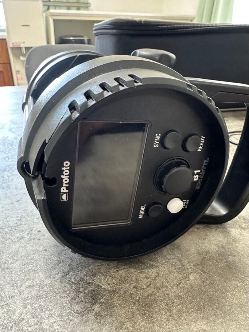 Profoto B1（ジャンク品）AYA