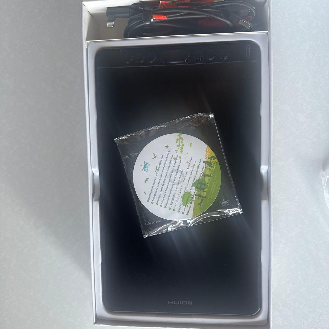 HUION KAMVAS12 ペンディスプレイ