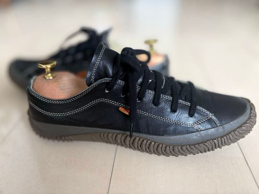 スピングルムーブスニーカー　レザーBlack