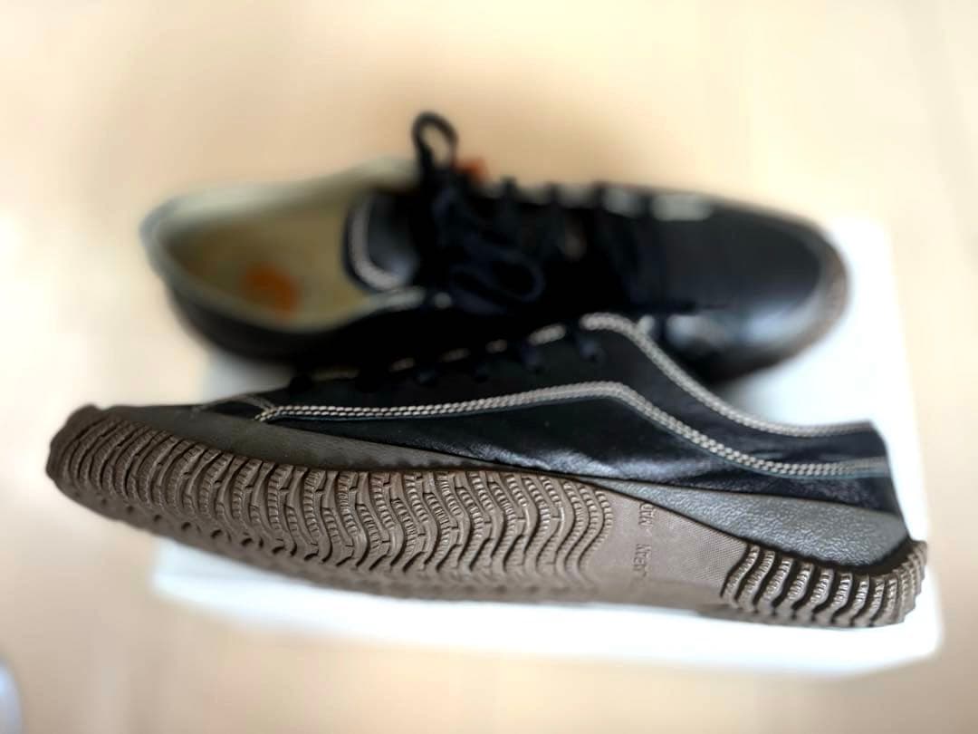 スピングルムーブスニーカー　レザーBlack