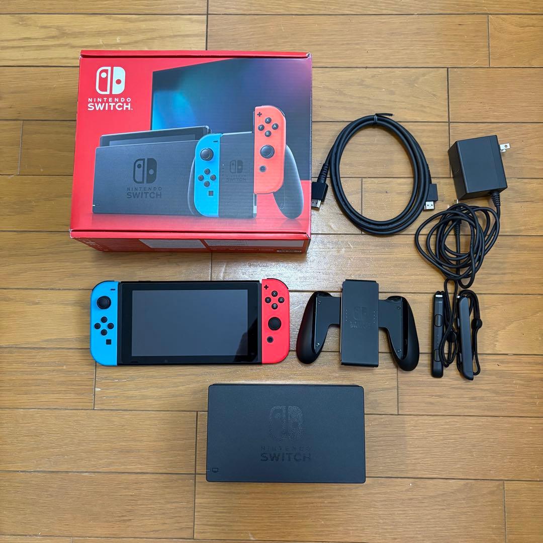 Nintendo Switch 本体 (青×赤) 箱付き ほぼ新品