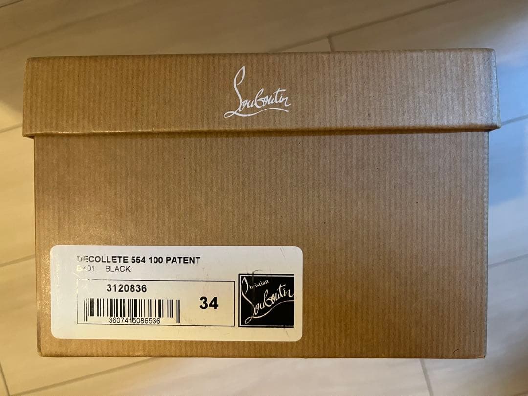 クリスチャンルブタン　パテントレザーパンプス