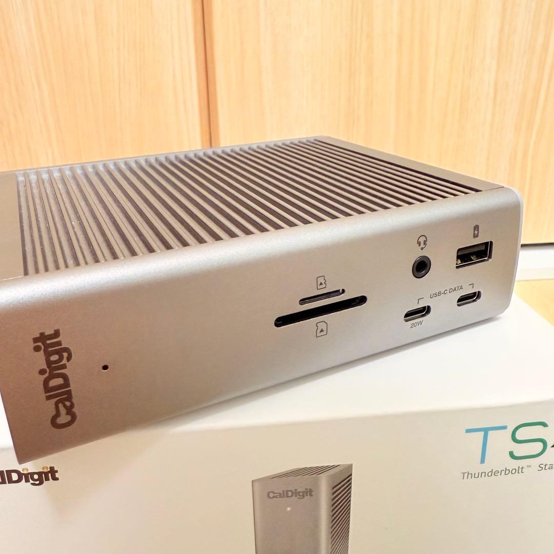 分配器・切替器 CalDigit TS4 Thunderbolt docking station