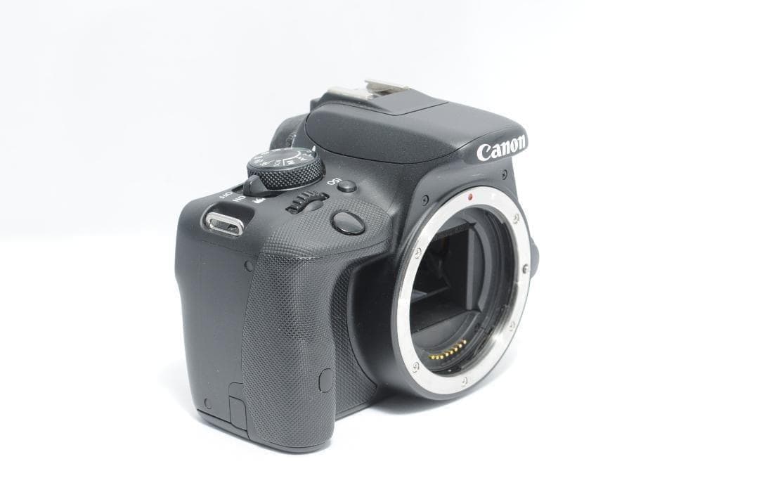 ご家族の成長記録に❤️Canon Kiss X7✨小型・軽量で届いてすぐ使える