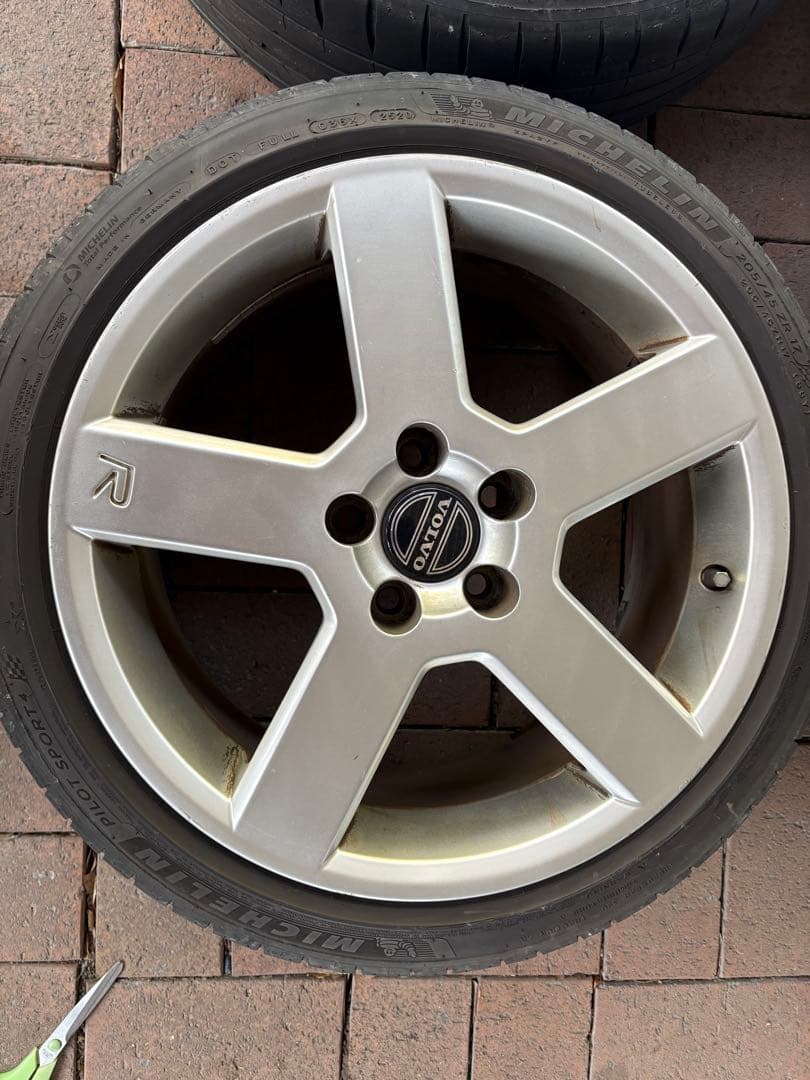 ボルボ V70R 純正ホイールセット