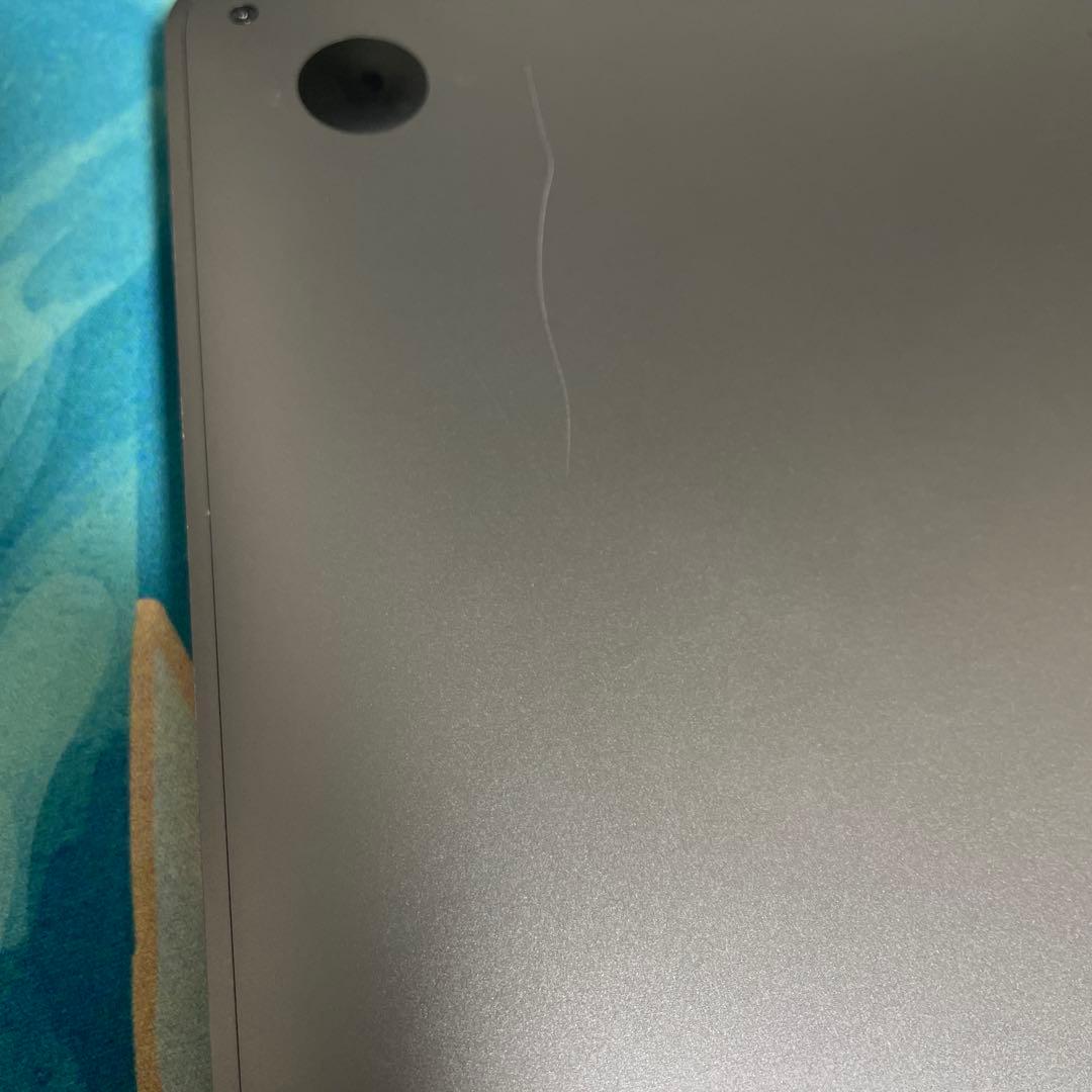 MacBook Pro 充電器付き