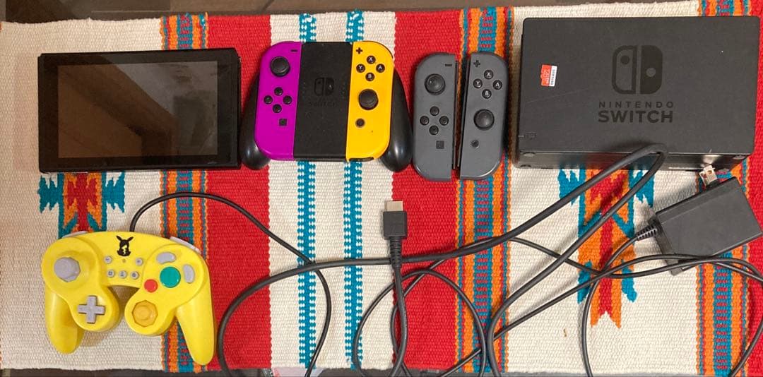 Nintendo Switch 本体 Joy-Con 付属品あり おまけつき