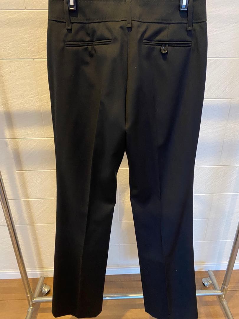 新品未使用　Burberryパンツスーツ　ブラック