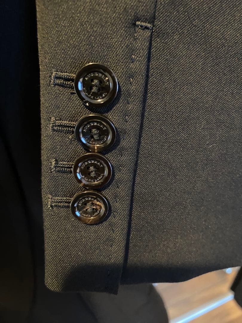 新品未使用　Burberryパンツスーツ　ブラック