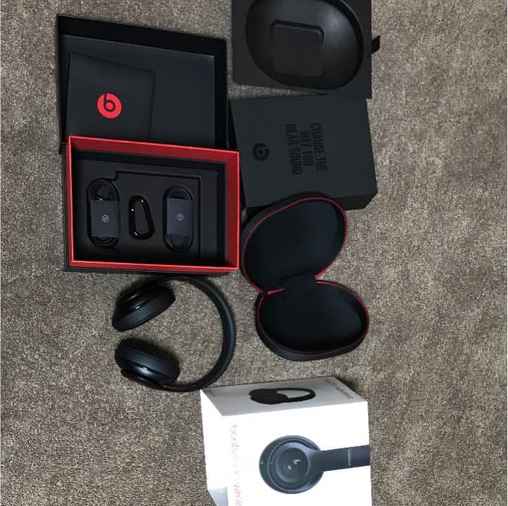 Beats Studio wirelessヘッドホン