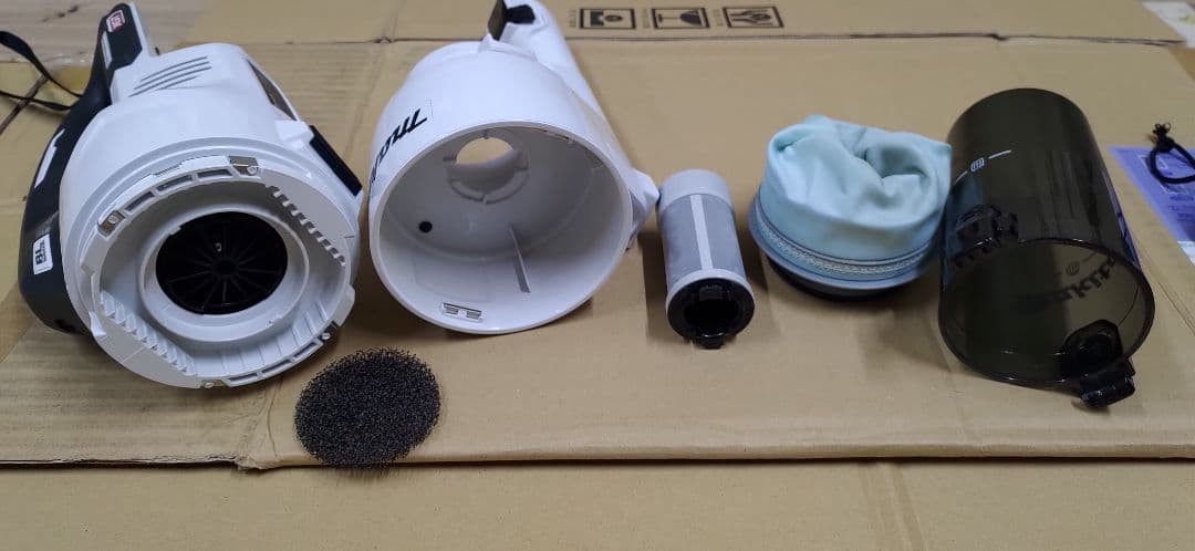 Makita CL003G コードレス掃除機 ホワイト 　マキタ