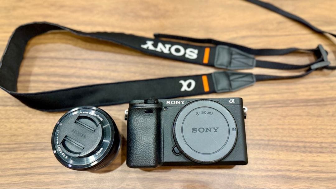SONY α6400 ミラーレス一眼 ＋ 16-50mm 電動ズームレンズキット