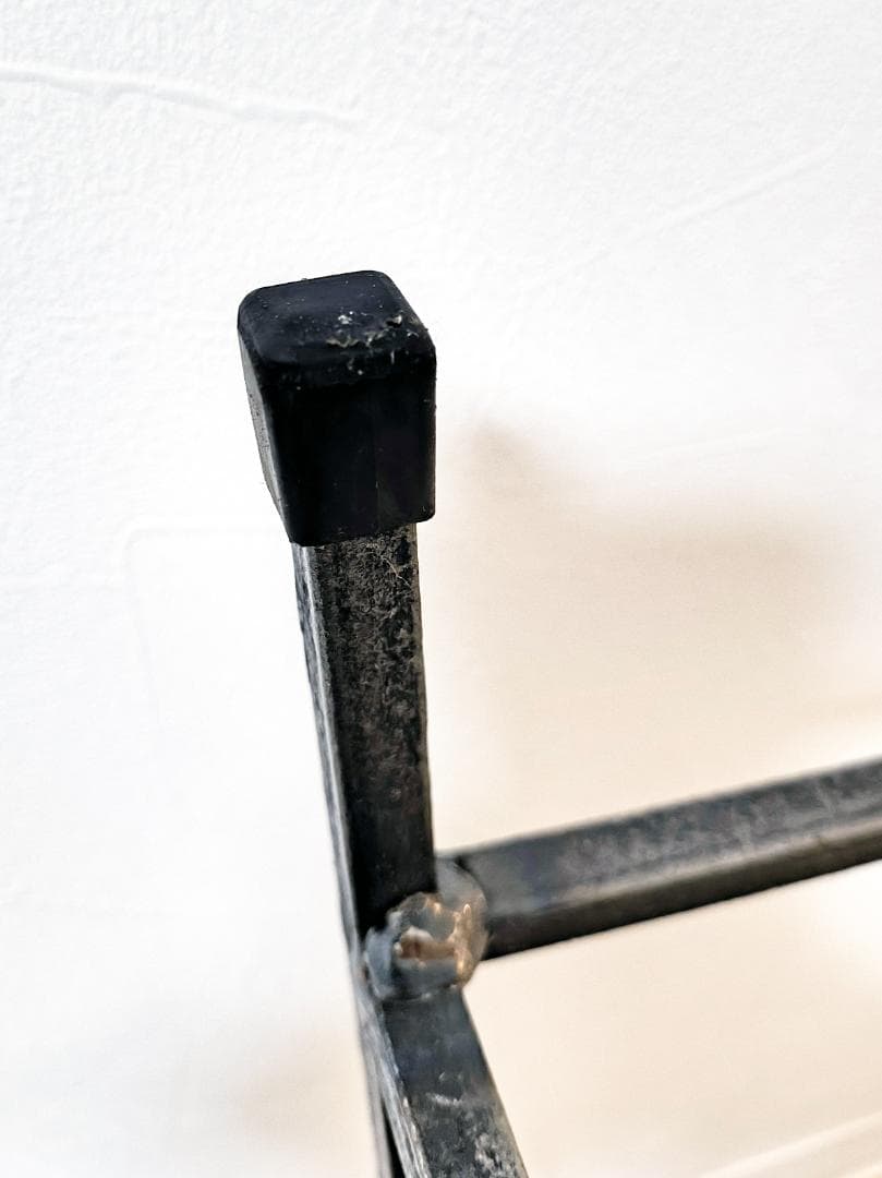 【一部傷あり】アデペシュ　ヴィンテージ加工有りのアイアンスツール