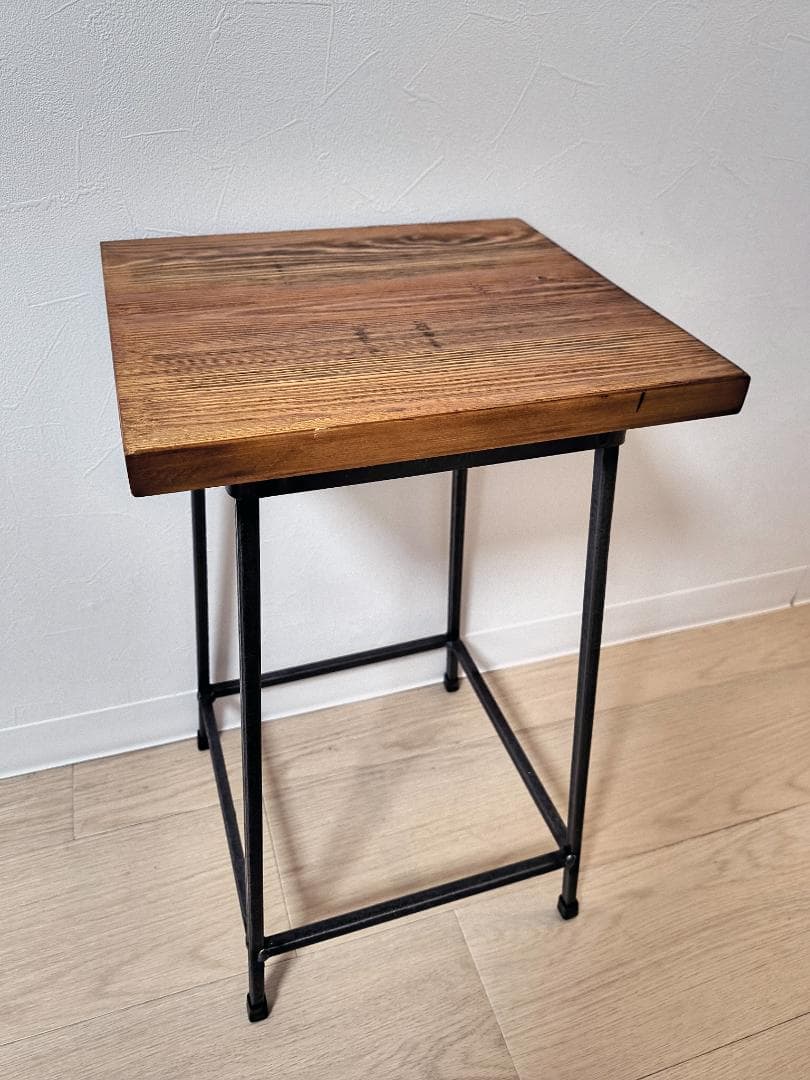 【一部傷あり】アデペシュ　ヴィンテージ加工有りのアイアンスツール