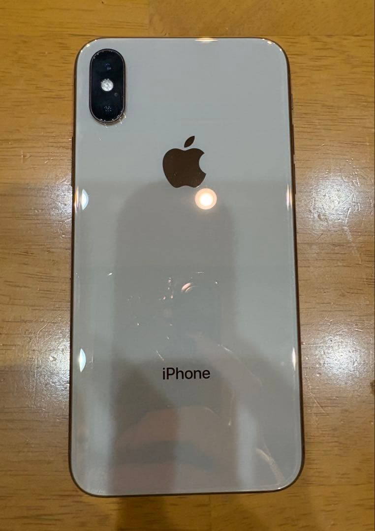 iPhoneXs SIMロックあり