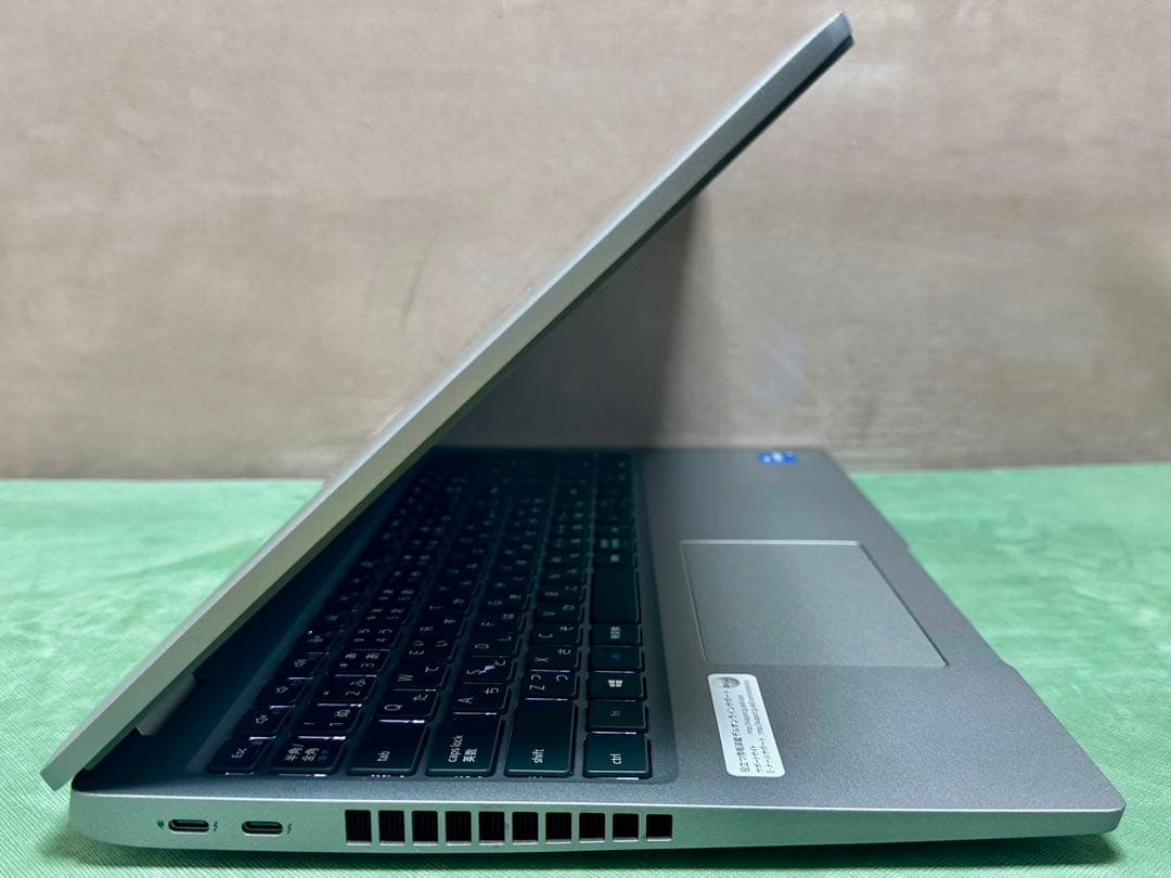 DELL Latitude 5520 ノートPC Core i5 8GB 256