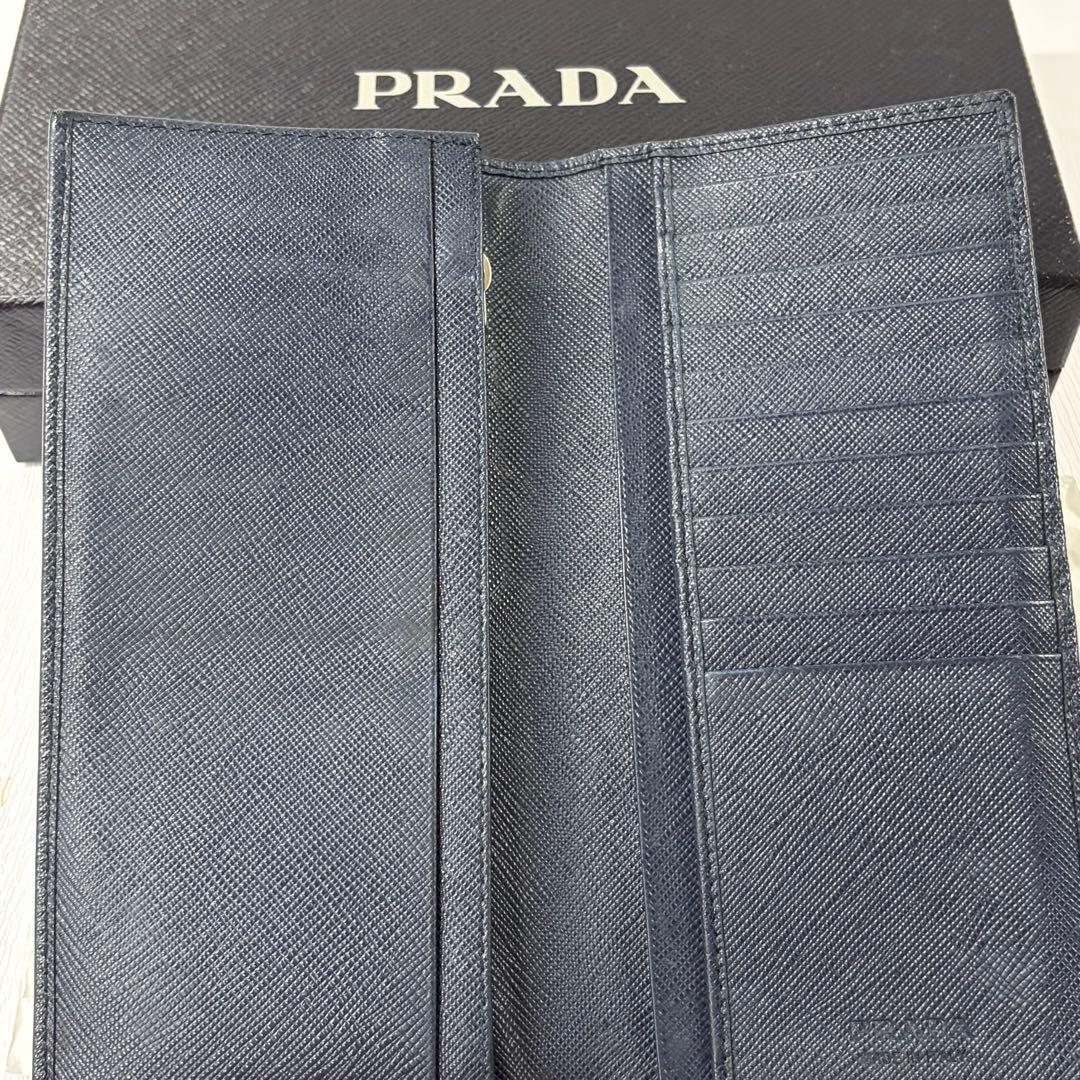 新品同様‼️ プラダ　PRADA 財布　二つ折り　長財布　サフィアーノ　車ワッペン