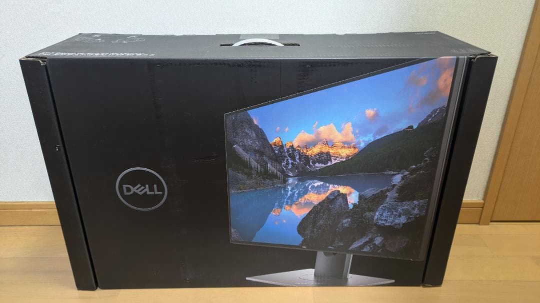 ディスプレイ・モニター本体 Dell U2718QM