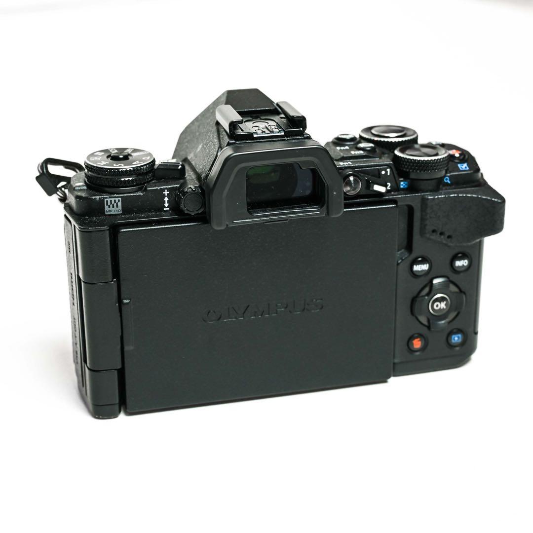 OLYMPUS OM-D E-M5 Mark II 12-50mm レンズキット