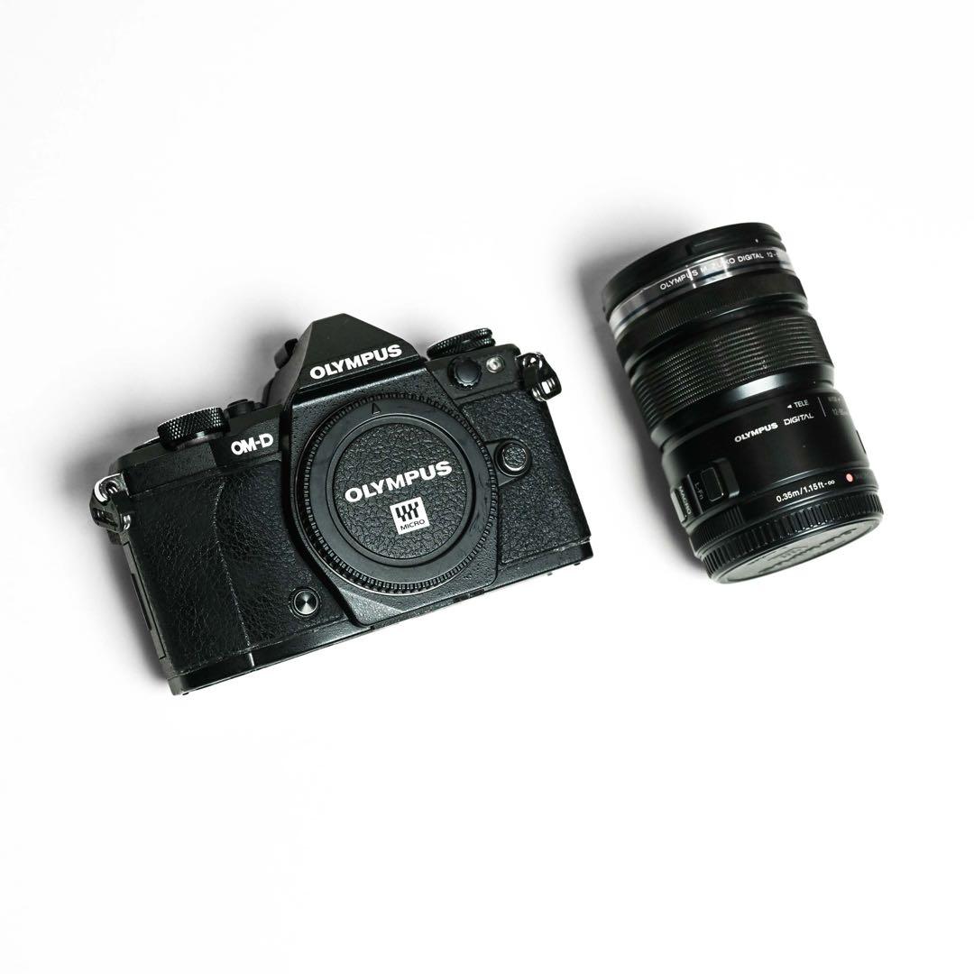 OLYMPUS OM-D E-M5 Mark II 12-50mm レンズキット