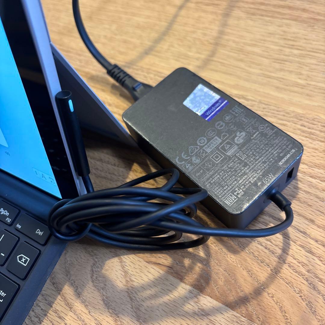 【良品】Microsoft Surface Pro 7 256GB 8GB