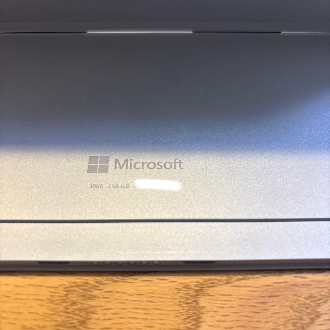 【良品】Microsoft Surface Pro 7 256GB 8GB
