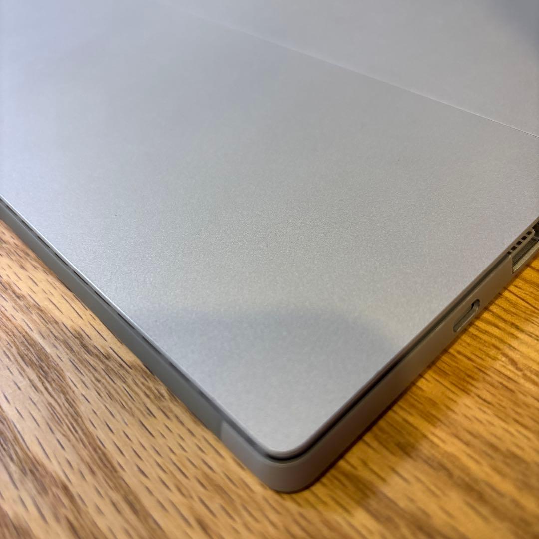 【良品】Microsoft Surface Pro 7 256GB 8GB
