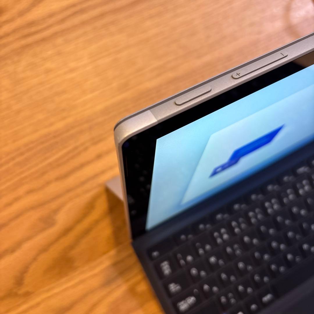 【良品】Microsoft Surface Pro 7 256GB 8GB