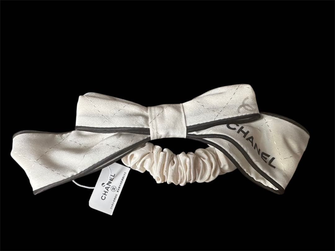 【新品未使用】CHANEL シルクリボン付きヘアゴム【本物】