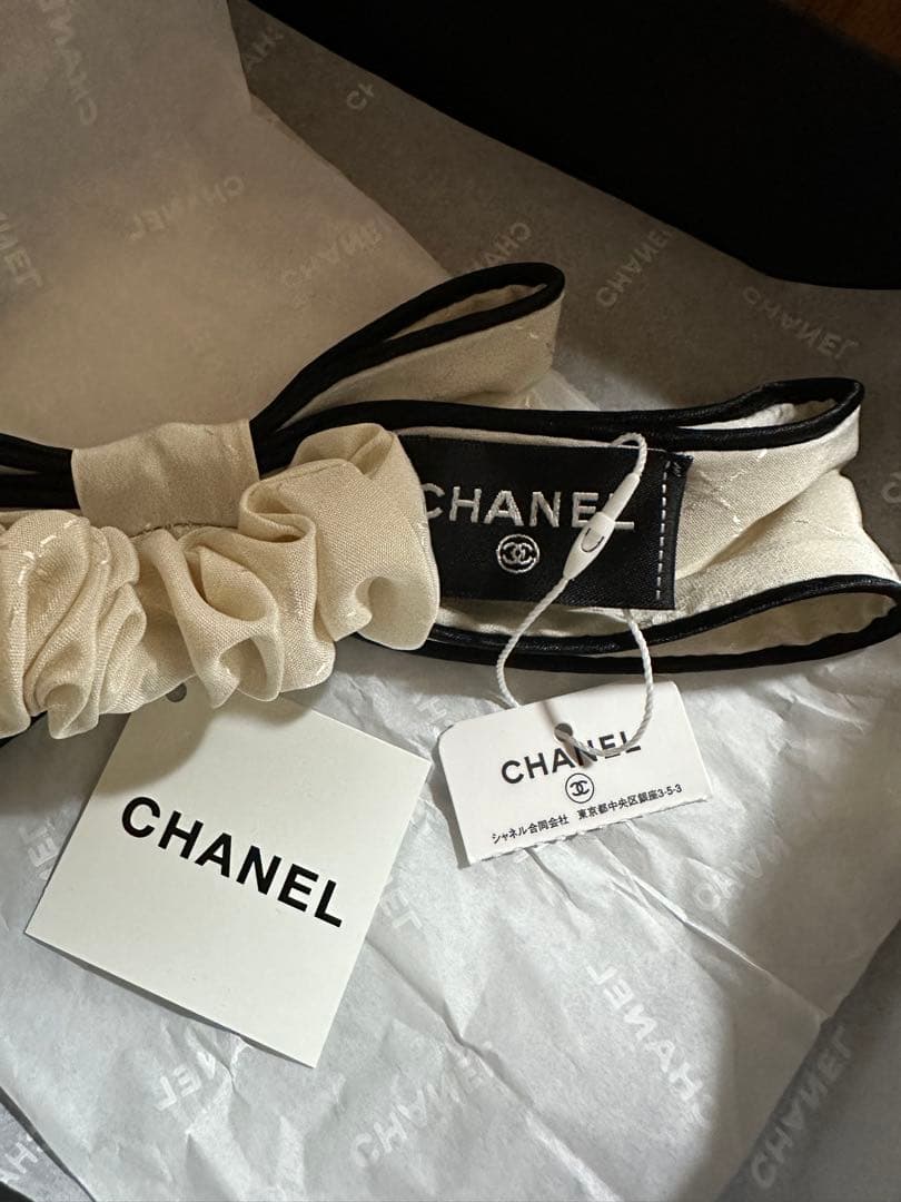 【新品未使用】CHANEL シルクリボン付きヘアゴム【本物】