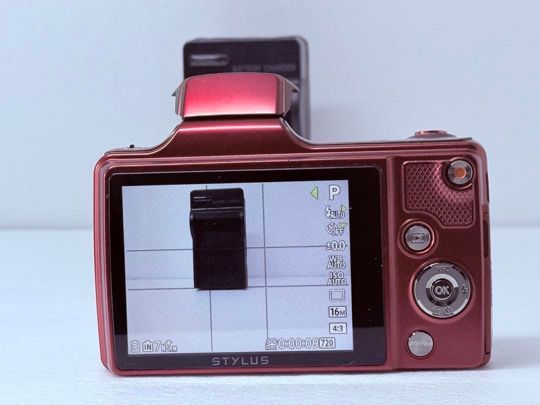 OLYMPUS STYLUS SZ-15レッド 動作確認済 24倍ズーム レトロ