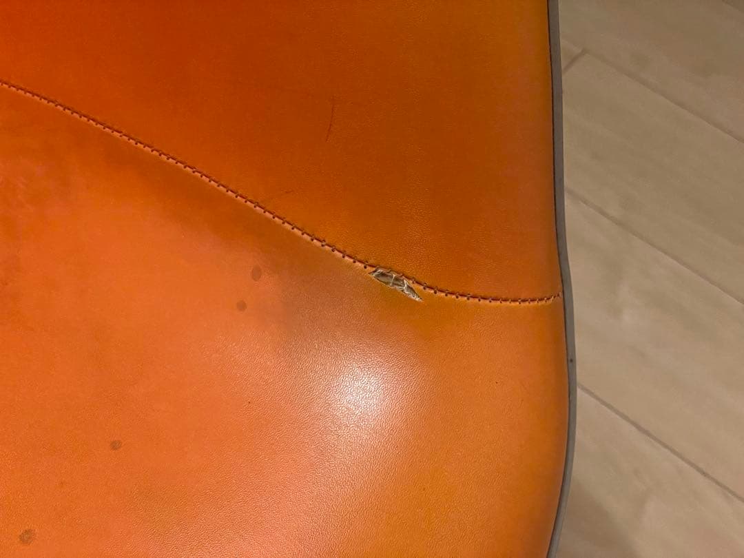 【正規品】イームズ アームシェルチェア レザー張り