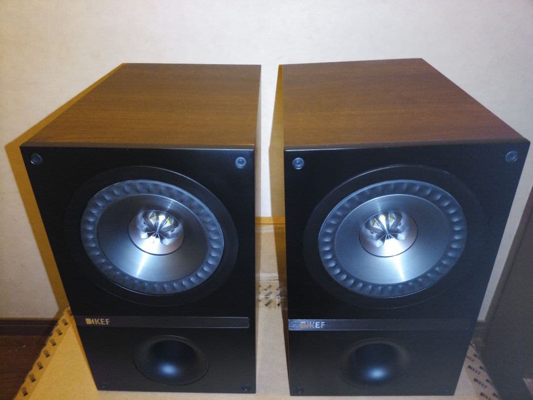 【新品・自宅保管】KEF Q100 ブックシェルフ スピーカー ペア