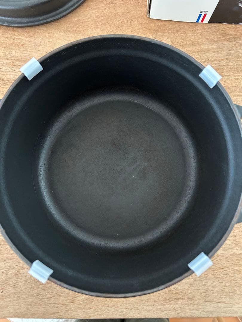 STAUB 22cm ストウブ ココット ラウンド　ブラック