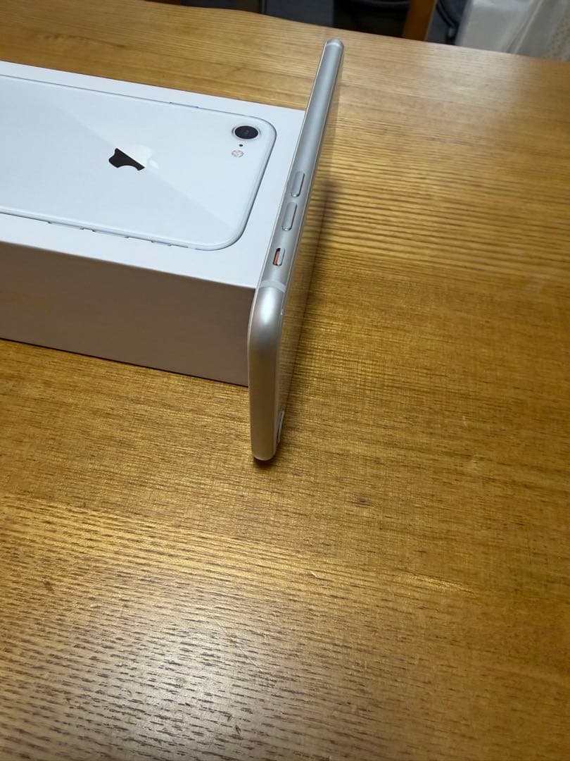 iphone8 256GB シルバー SIMロック解除済み 箱付き美品