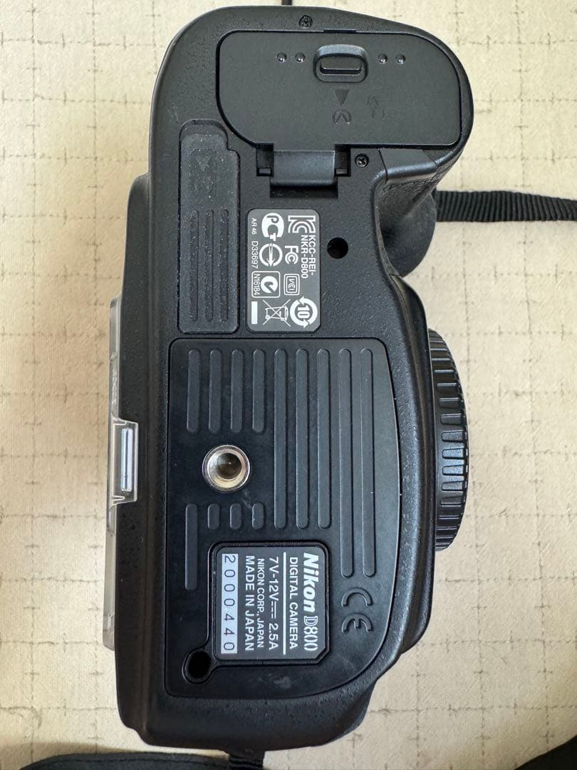 最終値下げ3万5千円引きNikon D800ショット数少ない10,317枚！FX