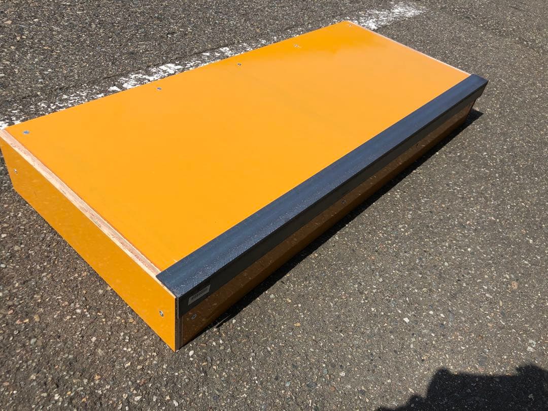 スケボーセクション、カーブボックス、マニュアル台、マニーパッド、パーク、ランプ