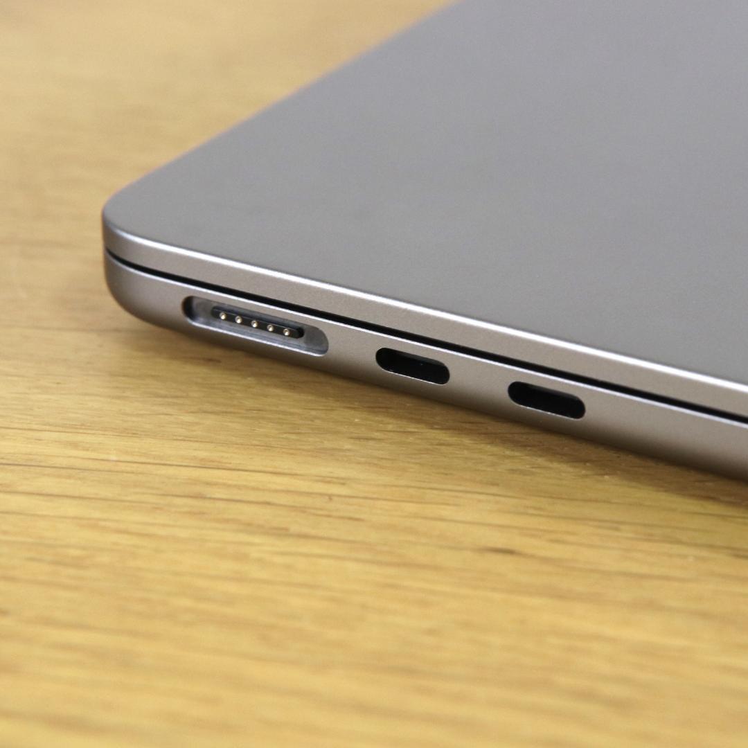 MacBook Air M2 10コア 8GB 512GB 13 スペースグレイ