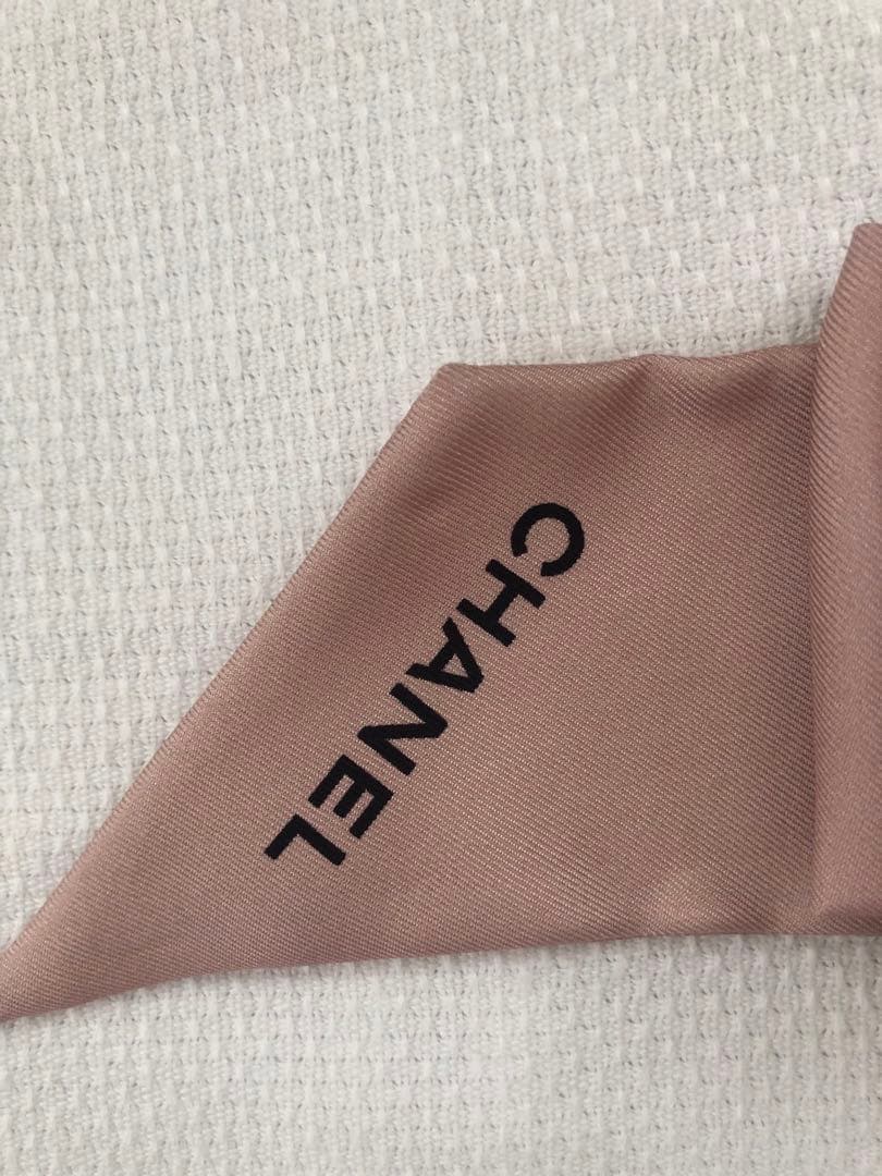 シャネルヘアコムシュシュ