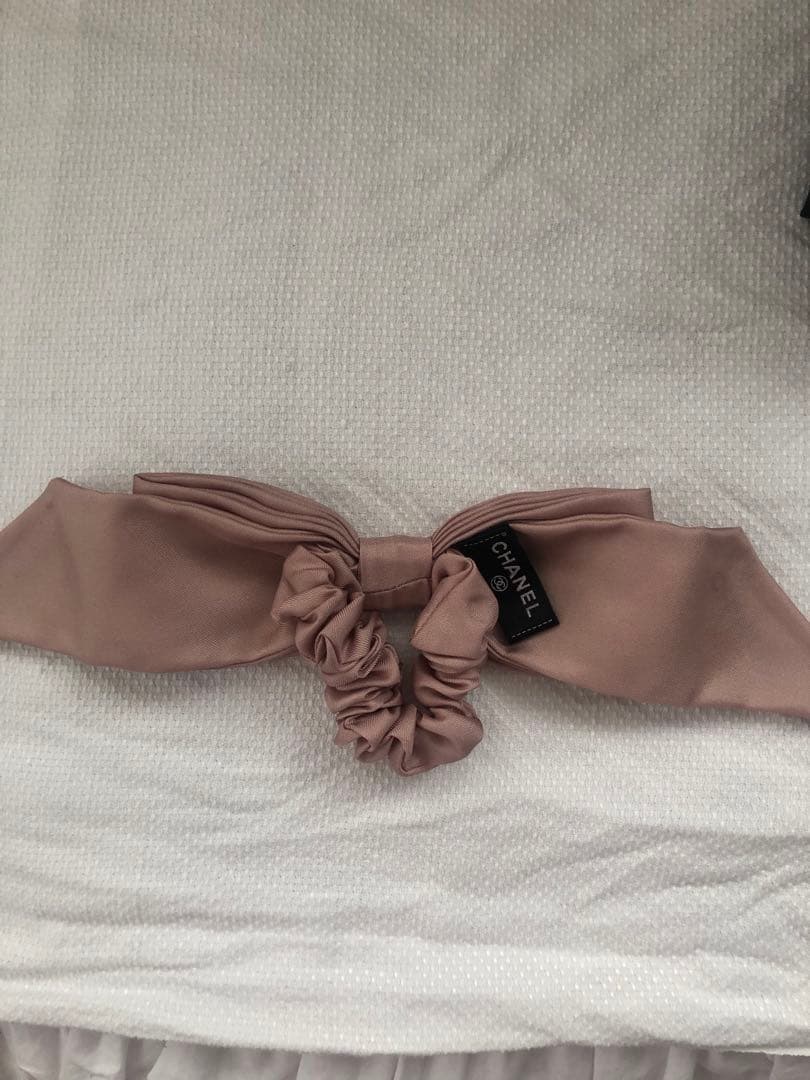 シャネルヘアコムシュシュ