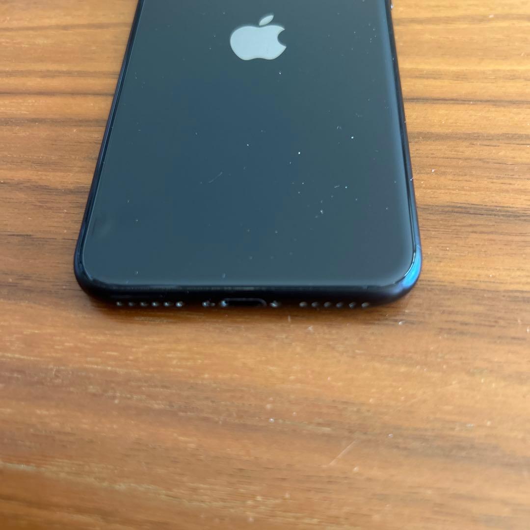 Apple iPhone SE (第2世代) 黒　64GB