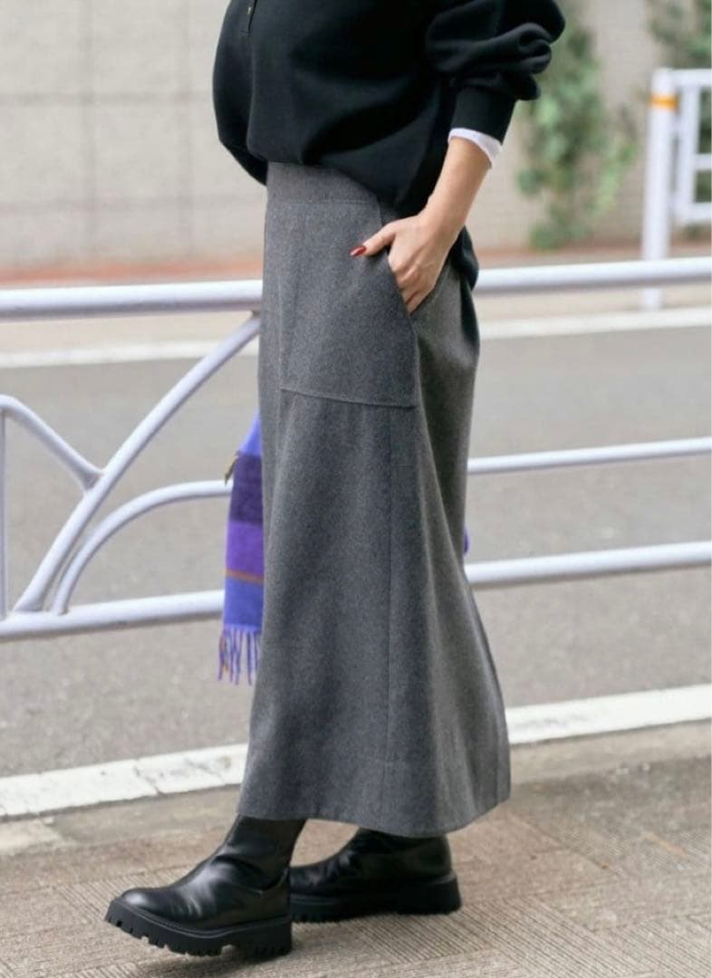 新品タグ付き Spick & Span メルトントラペーズスカート 34 グレー