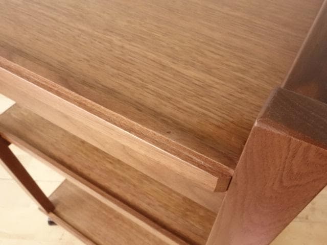 北海道手作り家具　ウォールナット材　木製　ワゴン