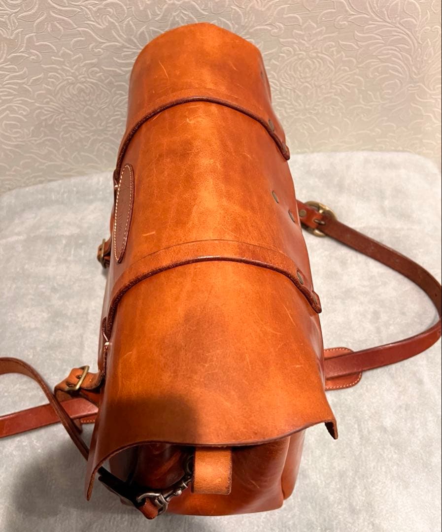 REDMOON ショルダーバッグ メッセンジャーバッグ レッドムーン 本革