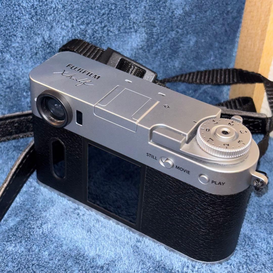 Fujifilm Xhalfシルバー　即購入OK✨