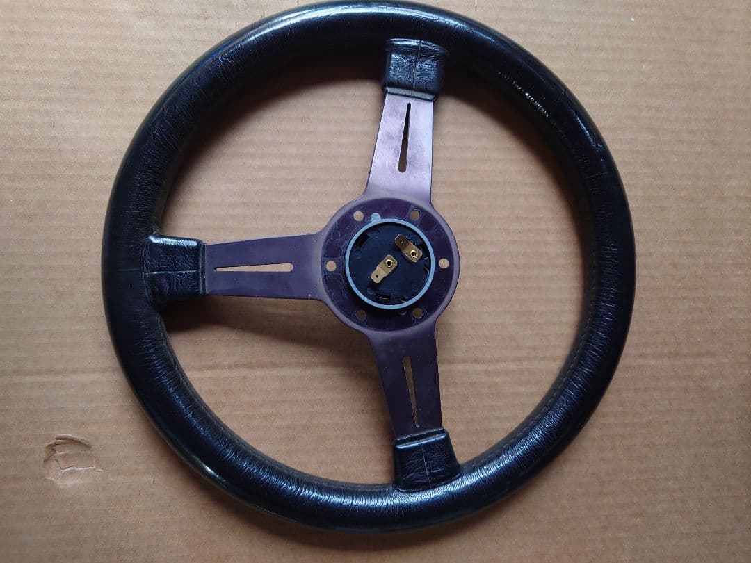 NALDI ナルディ ステアリングホイール